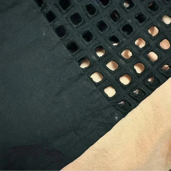 2/20 Madewell Black Cropped Eyelet Top - Women’s XS - Picture 8 of 10